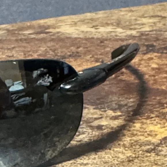 Used Maui Jim Hanalei - Picture 5 of 15